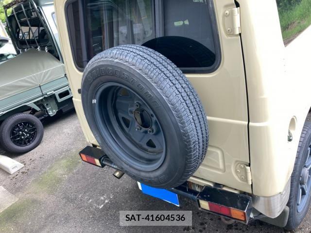 Suzuki JIMNY 1998-01 8099848-4