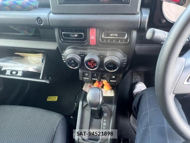Suzuki JIMNY 2024-10 8099815-17