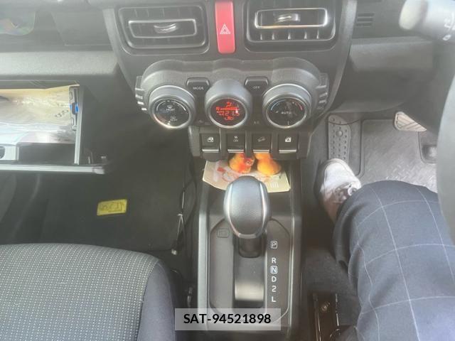 Suzuki JIMNY 2024-10 8099815-18