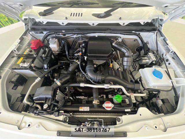 Suzuki JIMNY 2026-06 8099810-18