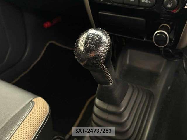 Suzuki JIMNY 2016-10 8099839-7