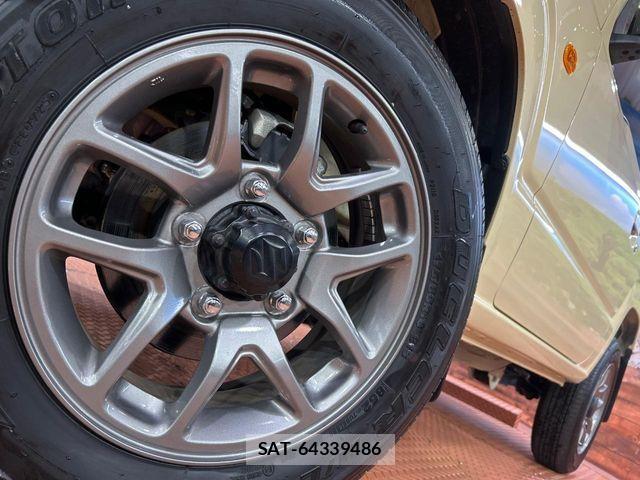 Suzuki JIMNY 2025-06 8099811-12