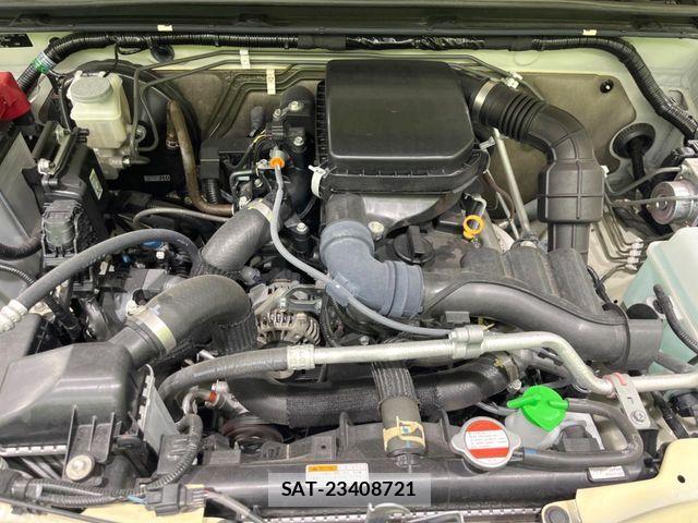 Suzuki JIMNY 2023-10 8130779-17