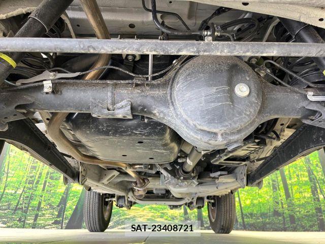 Suzuki JIMNY 2023-10 8130779-18