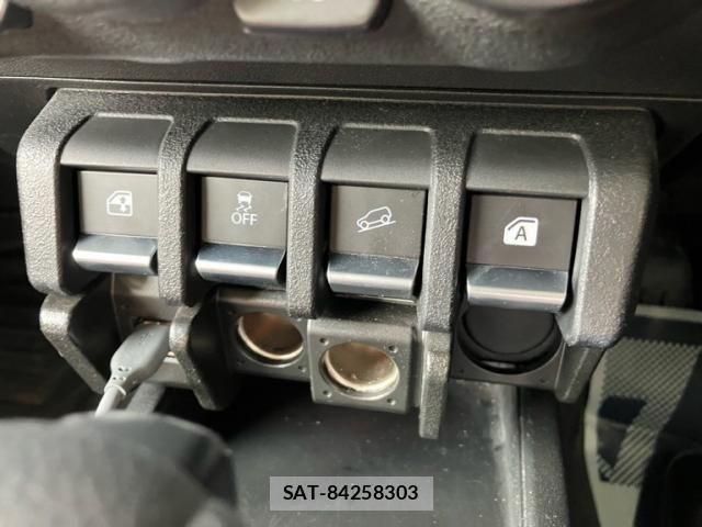 Suzuki JIMNY 2022-10 8130788-18