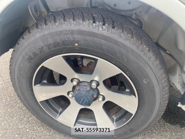Suzuki JIMNY 2011-08 8130806-12