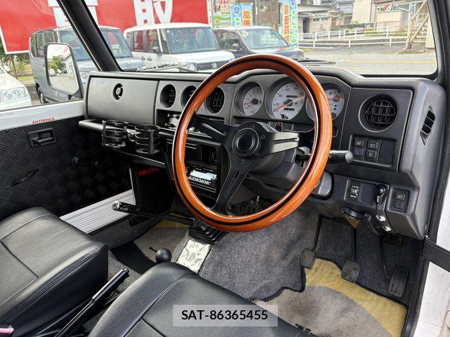 Suzuki JIMNY 1996-01 8130807-15