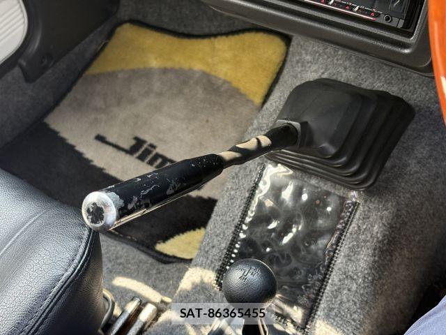 Suzuki JIMNY 1996-01 8130807-24