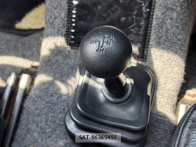 Suzuki JIMNY 1996-01 8130807-25