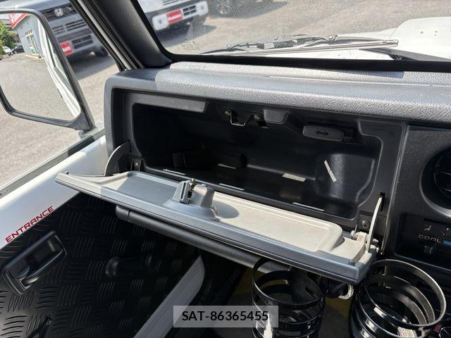 Suzuki JIMNY 1996-01 8130807-26