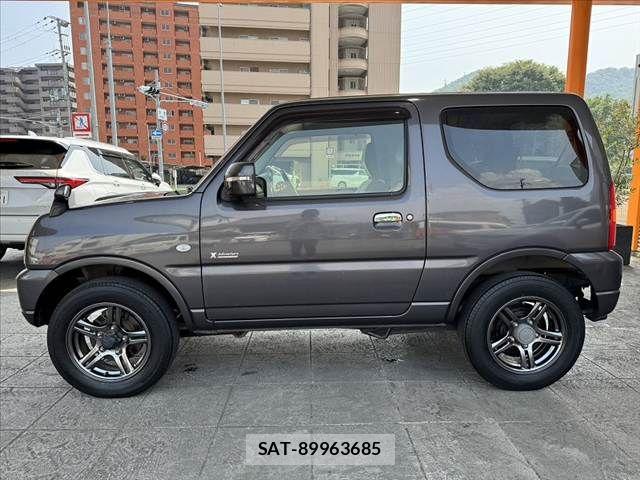 Suzuki JIMNY 2013-07 8145968-11