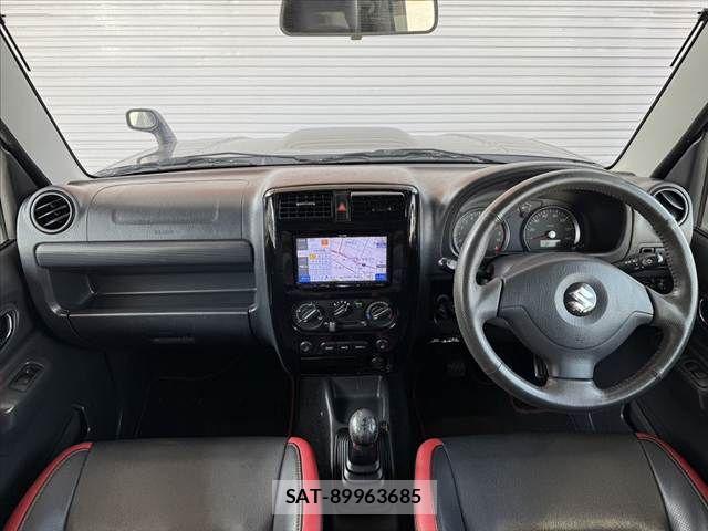 Suzuki JIMNY 2013-07 8145968-1