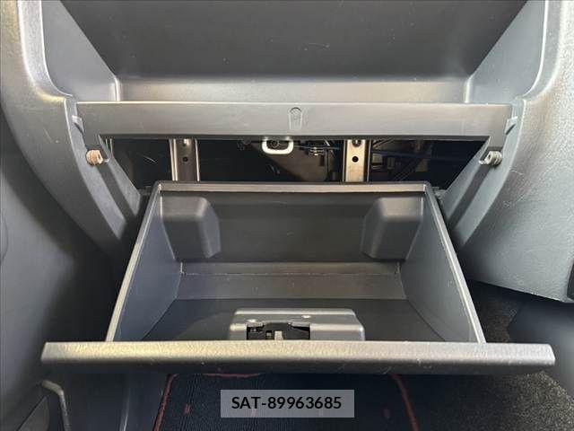 Suzuki JIMNY 2013-07 8145968-26