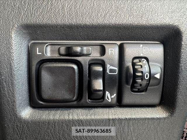 Suzuki JIMNY 2013-07 8145968-5