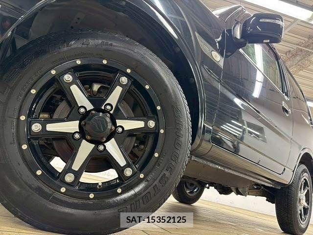 Suzuki JIMNY 2016-04 8145963-12