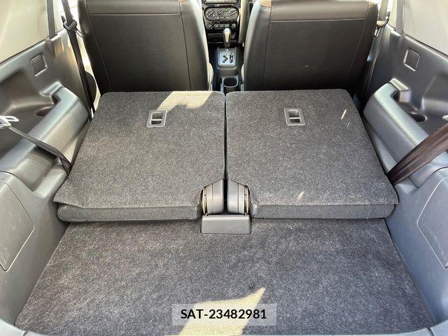Suzuki JIMNY 2015-05 8208059-12
