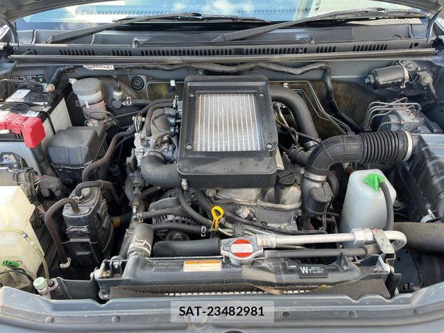Suzuki JIMNY 2015-05 8208059-17