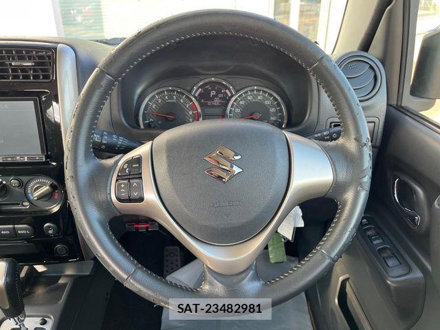Suzuki JIMNY 2015-05 8208059-7
