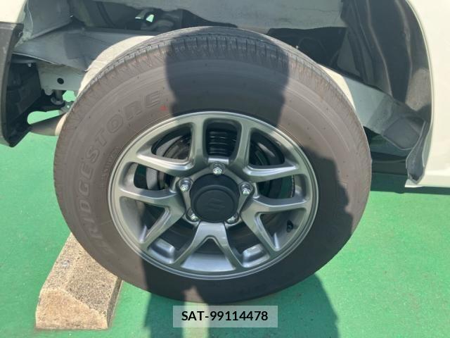 Suzuki JIMNY 2025-03 8208034-17