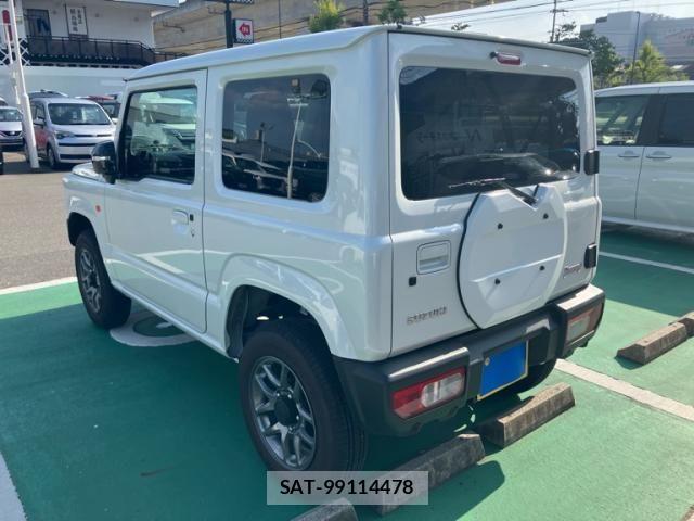 Suzuki JIMNY 2025-03 8208034-3