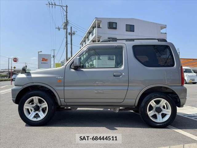 Suzuki JIMNY 2006-05 8208065-10