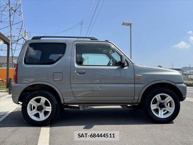 Suzuki JIMNY 2006-05 8208065-11