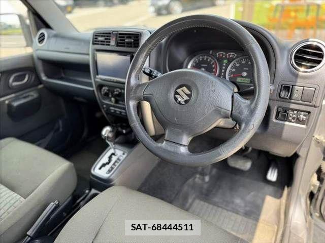 Suzuki JIMNY 2006-05 8208065-1