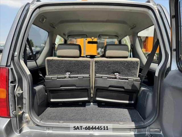 Suzuki JIMNY 2006-05 8208065-19