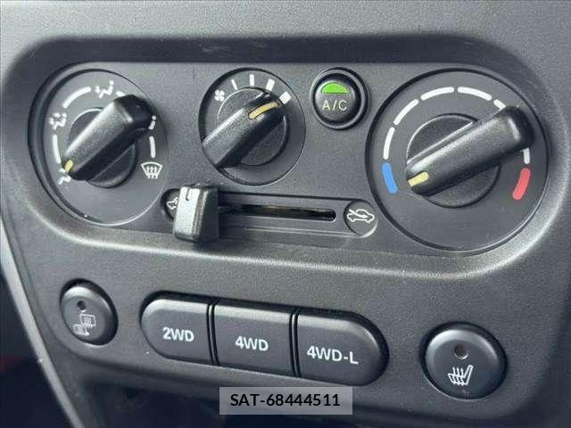 Suzuki JIMNY 2006-05 8208065-5