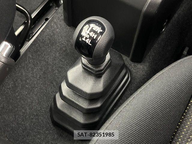 Suzuki JIMNY 2024-03 8208036-4