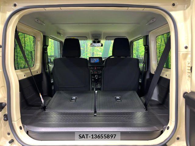 Suzuki JIMNY 2025-05 8208030-9