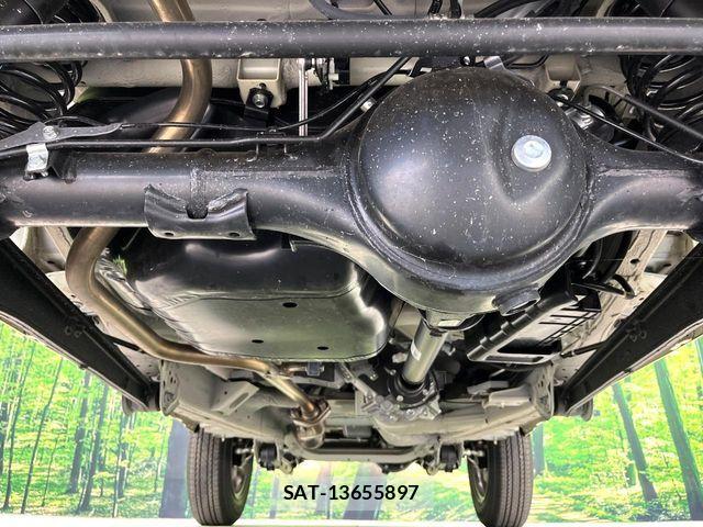 Suzuki JIMNY 2025-05 8208030-18