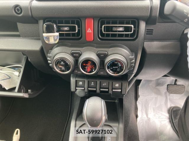 Suzuki JIMNY 2025-04 8208035-15