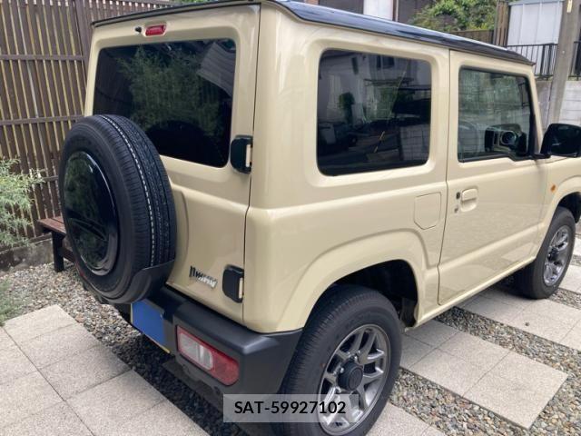 Suzuki JIMNY 2025-04 8208035-7