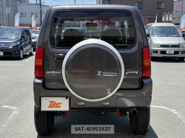 Suzuki JIMNY 2011-06 8208062-13