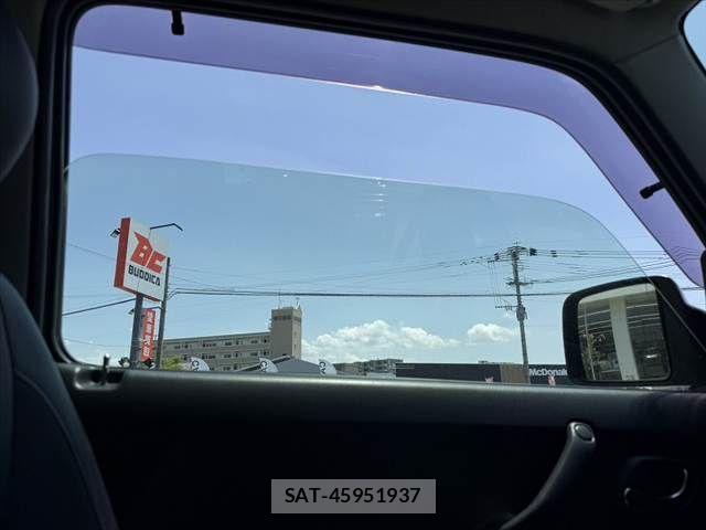 Suzuki JIMNY 2011-06 8208062-28