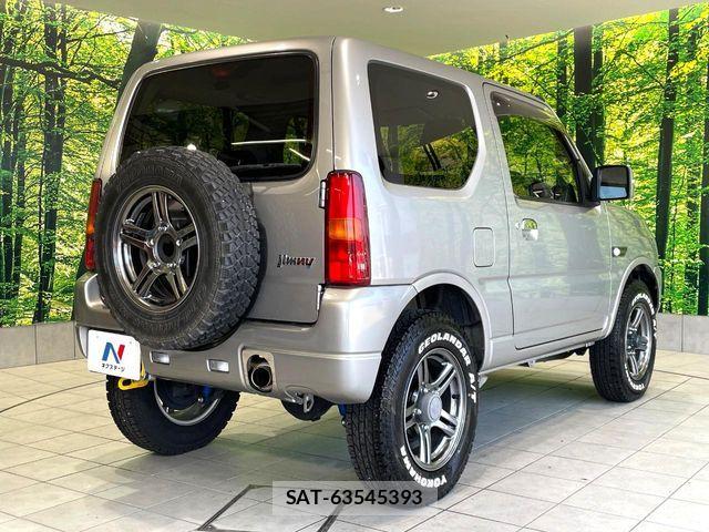 Suzuki JIMNY 2016-06 8208060-16