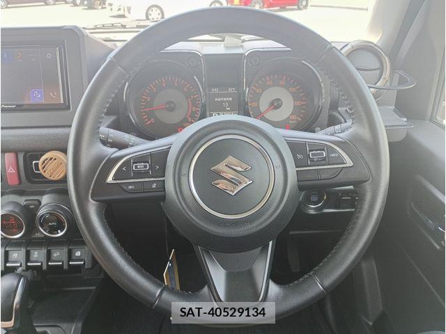 Suzuki JIMNY 2019-09 8208046-9