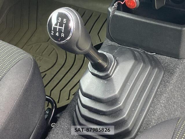 Suzuki JIMNY 2021-02 8208043-9