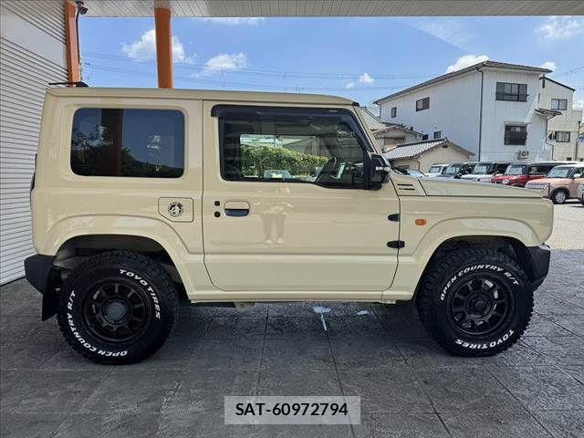 Suzuki JIMNY 2022-03 8208041-10