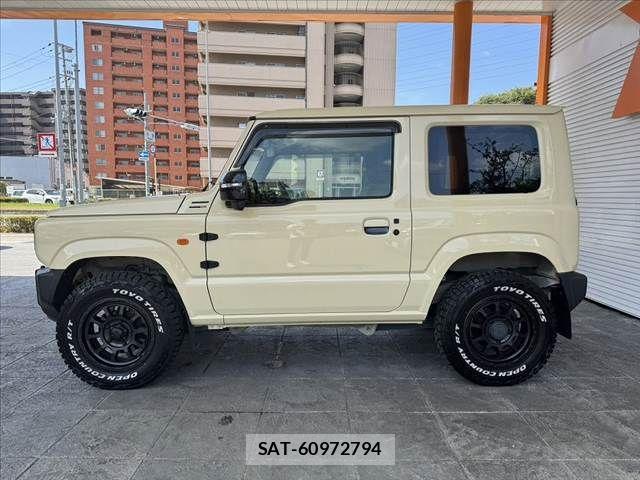 Suzuki JIMNY 2022-03 8208041-11