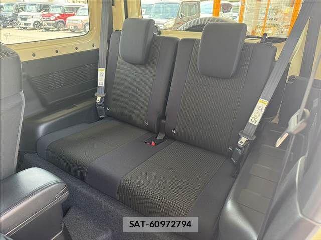 Suzuki JIMNY 2022-03 8208041-17