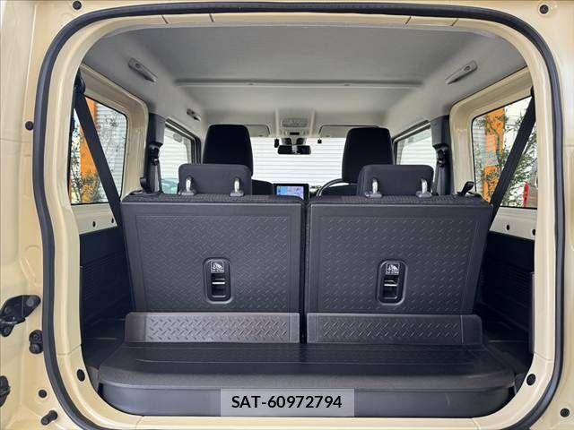 Suzuki JIMNY 2022-03 8208041-18