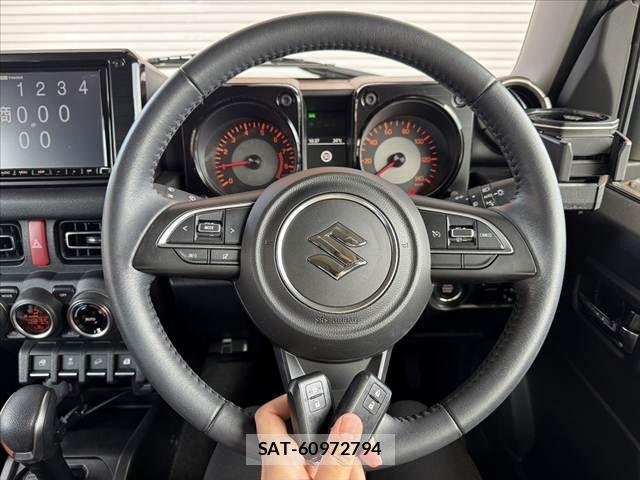 Suzuki JIMNY 2022-03 8208041-6