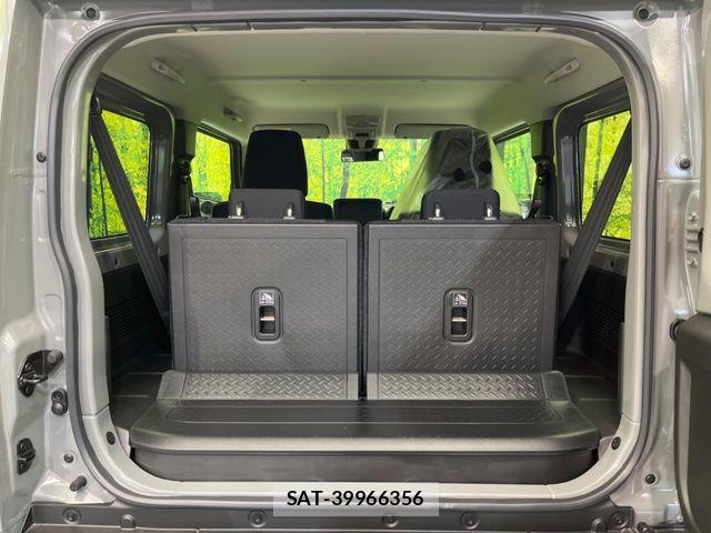 Suzuki JIMNY 2025-06 8208028-9