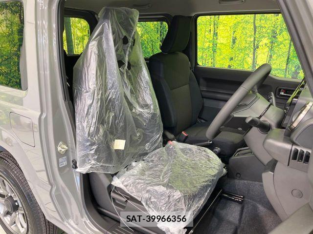 Suzuki JIMNY 2025-06 8208028-7