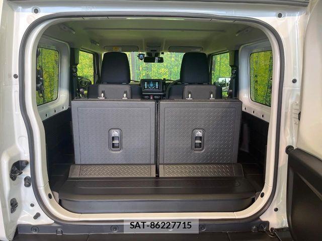 Suzuki JIMNY 2025-05 8208032-9
