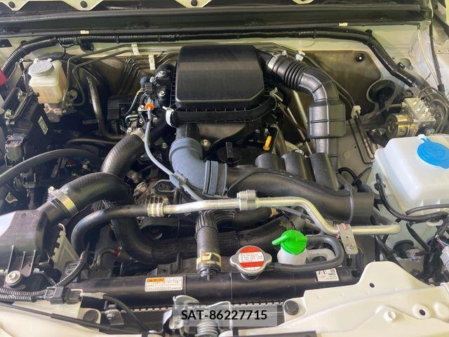 Suzuki JIMNY 2025-05 8208032-18