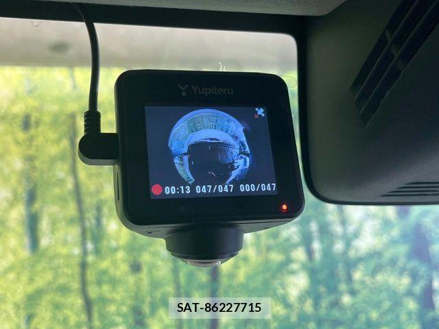 Suzuki JIMNY 2025-05 8208032-3