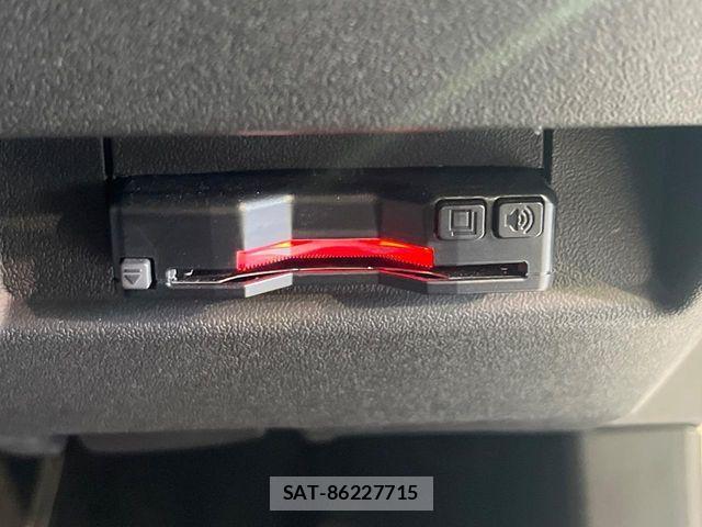 Suzuki JIMNY 2025-05 8208032-4